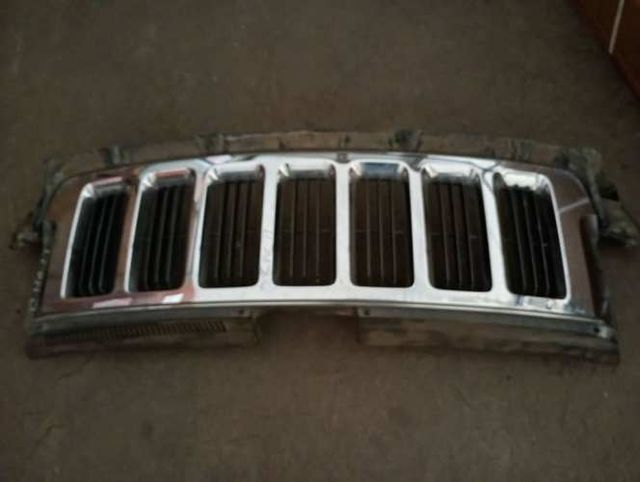 Mascara gran Cherokee