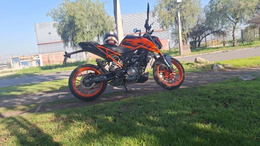 KTM DUKE 200