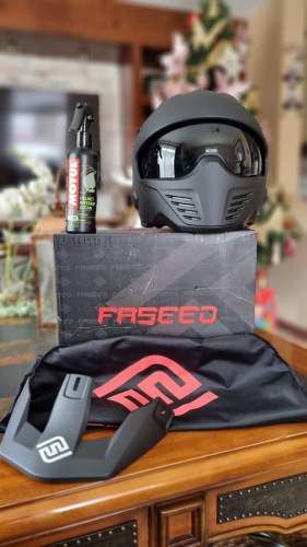 Casco de moto Faseed, nuevo.