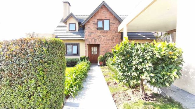 Amplia casa 5D/3B en La Florida, Alto Macul  (136958)