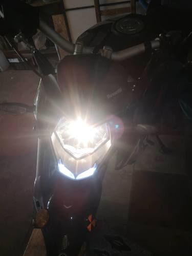 OFERTA !!!    En venta moto Benelli TNT 150