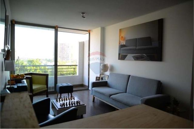 "invierte en ñuñoa: depto. 2d/2b en barrio italia"