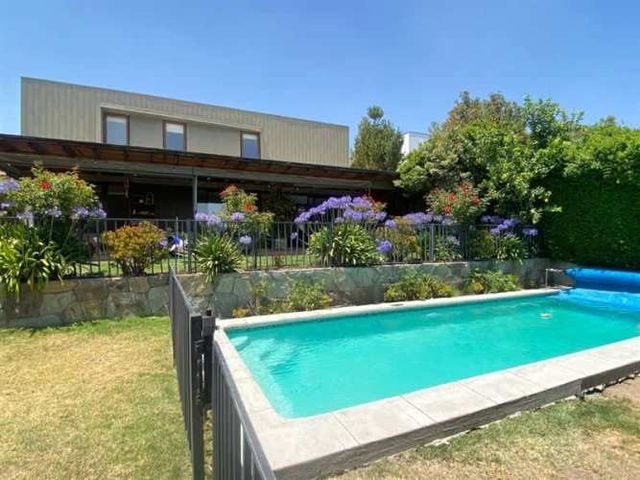 CASA CHAMISERO / CHICUREO