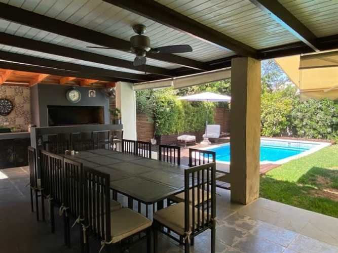 CASA LAGUNA PIEDRA ROJA