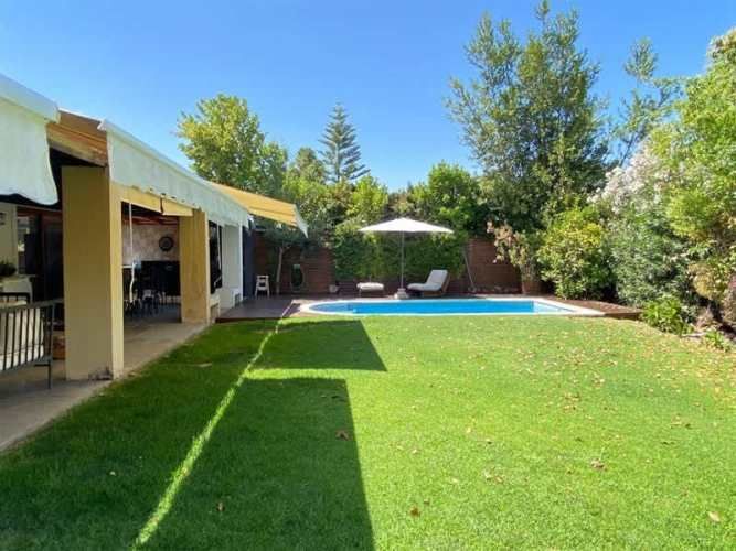 CASA LAGUNA PIEDRA ROJA