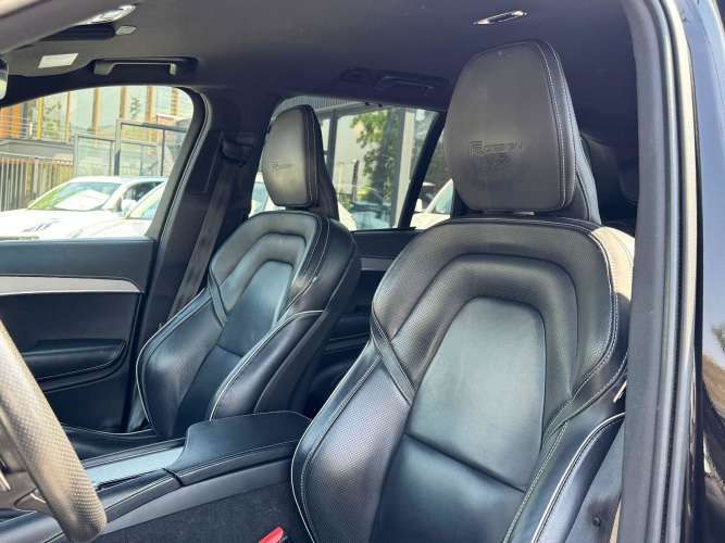 VOLVO XC90 R DESIGN 2.0 2019