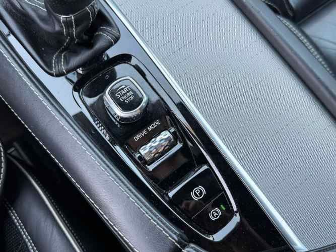 VOLVO XC90 R DESIGN 2.0 2019