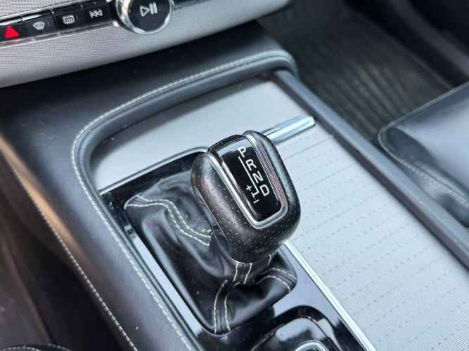 VOLVO XC90 R DESIGN 2.0 2019