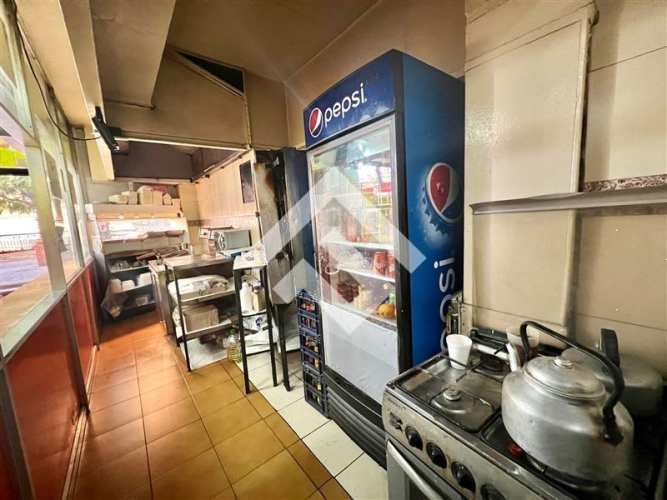 LOCAL COMERCIAL 21 De Mayo / Mercado Central De Santiago