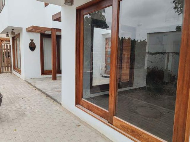 MODERNA CASA DOS PISOS VALLE AZAPA CAMPESTRE