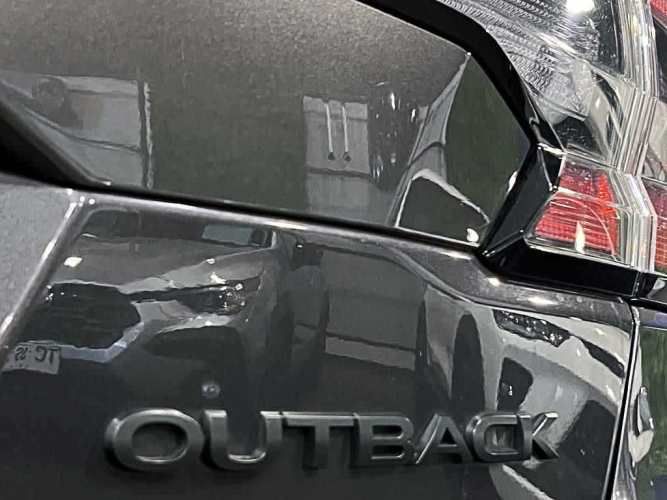 SUBARU OUTBACK 2023