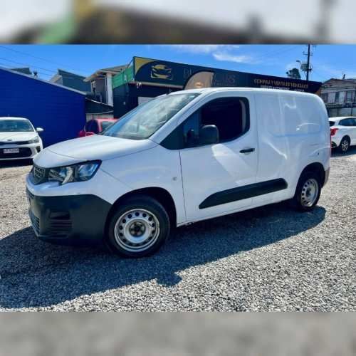 Peugeot Partner 2021.