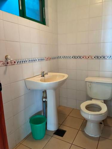 EN ARRIENDO GRAN CASA EN PARCELA