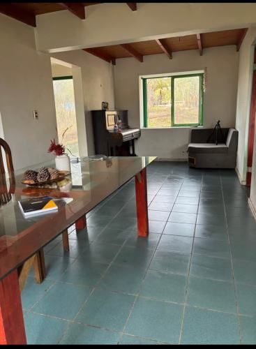 EN ARRIENDO GRAN CASA EN PARCELA