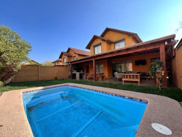 BARRIO CERRADO-VISTA ORIENTE-4D 3B 3E BODEGA Y ENTRETECHO