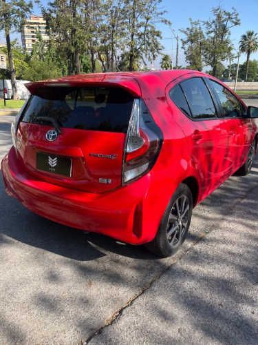 Toyota Prius C Hybrid 2021