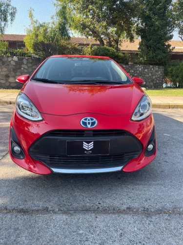 Toyota Prius C Hybrid 2021