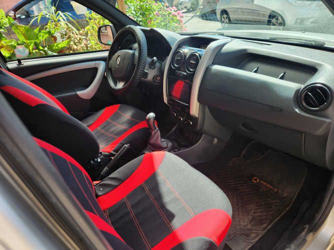 RENAULT DUSTER 2019 - IMPECABLE