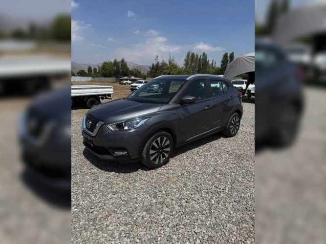 NISSAN KICKS 2017