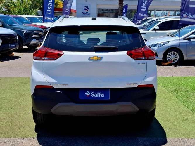 CHEVROLET TRACKER 2024