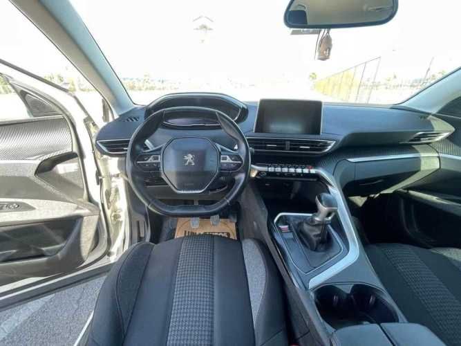PEUGEOT 3008 2020