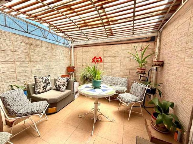 Casa de esquina - Pasaje cerrado (137150)