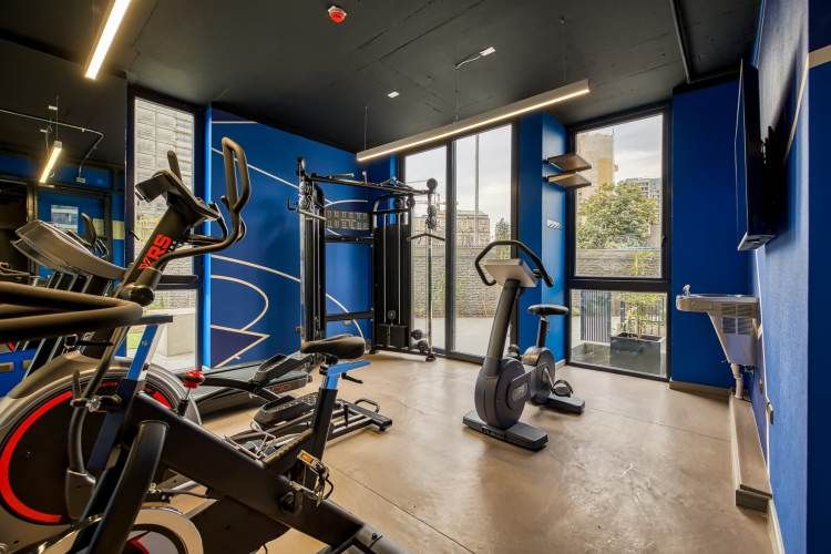 Lia Aguirre [2731-1]