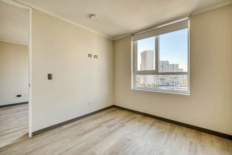 Lia Aguirre [2731-1]