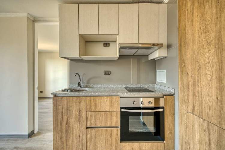 Lia Aguirre [2731-1]