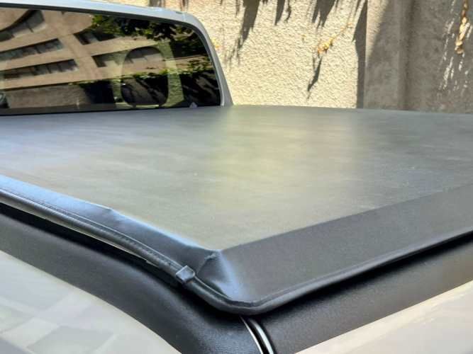 Mitsubishi L200 2.4 TD Auto Dakar CD 4WD