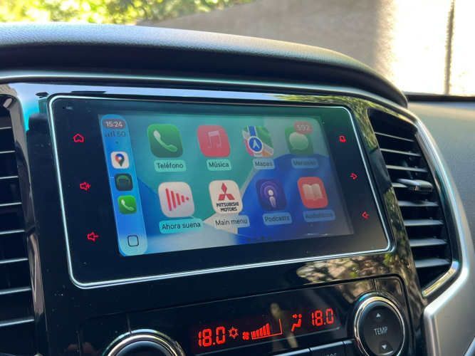 Mitsubishi L200 2.4 TD Auto Dakar CD 4WD