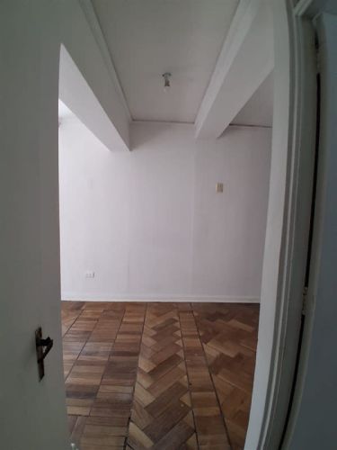 DEPARTAMENTO LUXEMBURGO CON CAMPANARIO