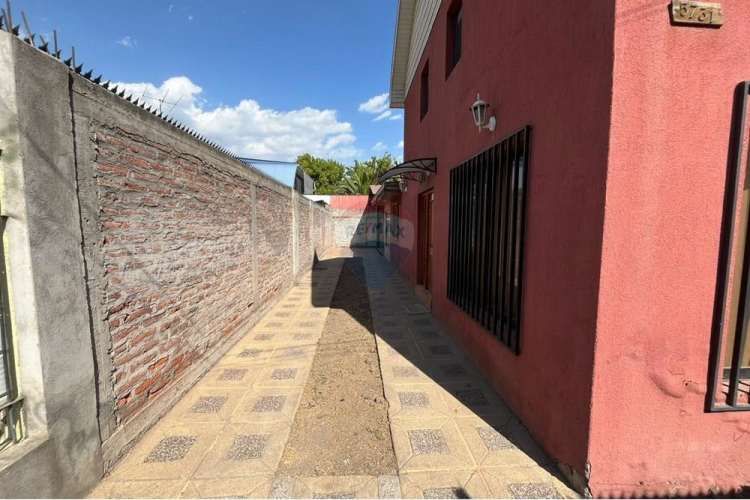 Arriendo con excelente conectividad