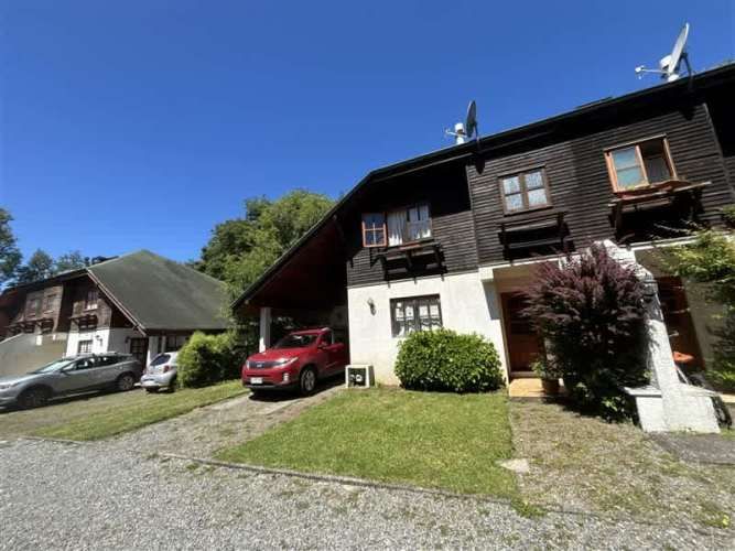 CASA CONDOMINIO SUIZO 1200