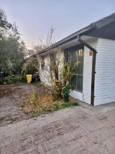 CASA Av. Alejandro Fleming / Duqueco