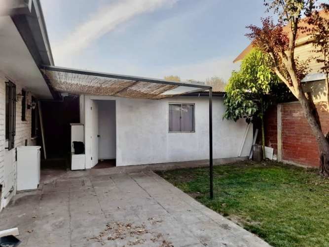 CASA Av. Alejandro Fleming / Duqueco