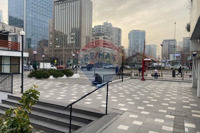 Local comercial al lado del apumanque