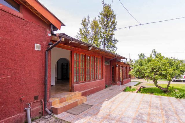 CASA EN ARRIENDO MACHALI 4 DORMITORIOS 2 BAÑOS