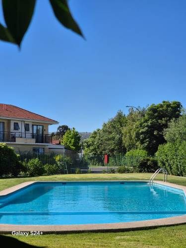 ESPECTACULAR CASA 3 PISOS TE ESPERA