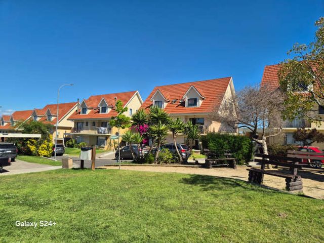 ESPECTACULAR CASA 3 PISOS TE ESPERA