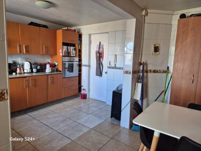 ESPECTACULAR CASA 3 PISOS TE ESPERA