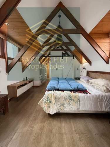 SE ARRIENDA MUY COMODA CASA EN BOSQUE DE MONTEMAR