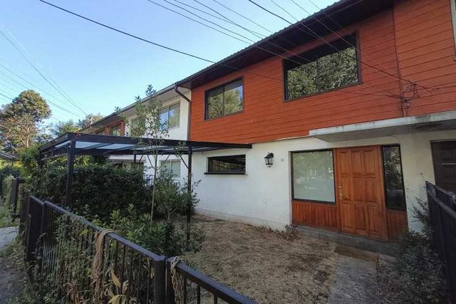 AMPLIA PROPIEDAD COMERCIAL A PASOS DEL HOSPITAL REGIONAL