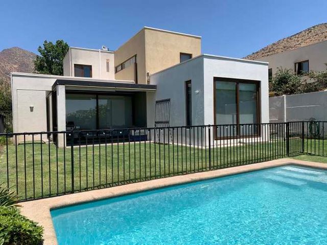 CASA EN VENTA CONDOMINIO MIRADOR DE CHAMISERO