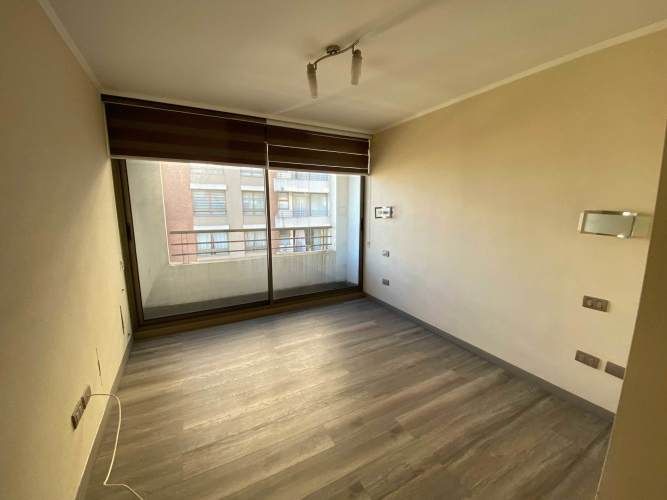 ARRIENDO DEPARTAMENTO EDIFICIO COCHRANE 1140 (137242)