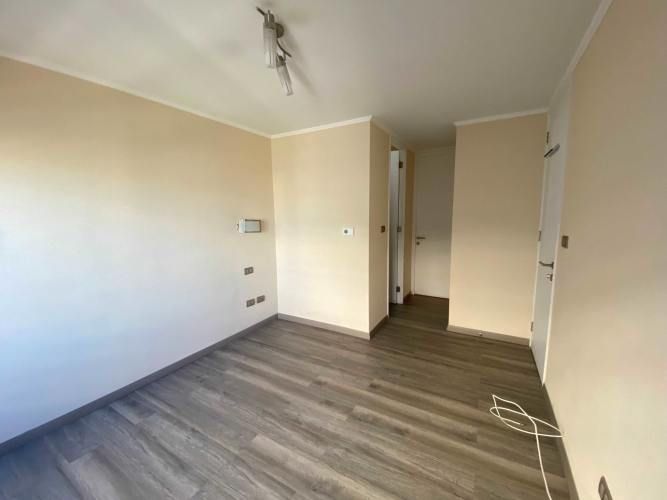 ARRIENDO DEPARTAMENTO EDIFICIO COCHRANE 1140 (137242)