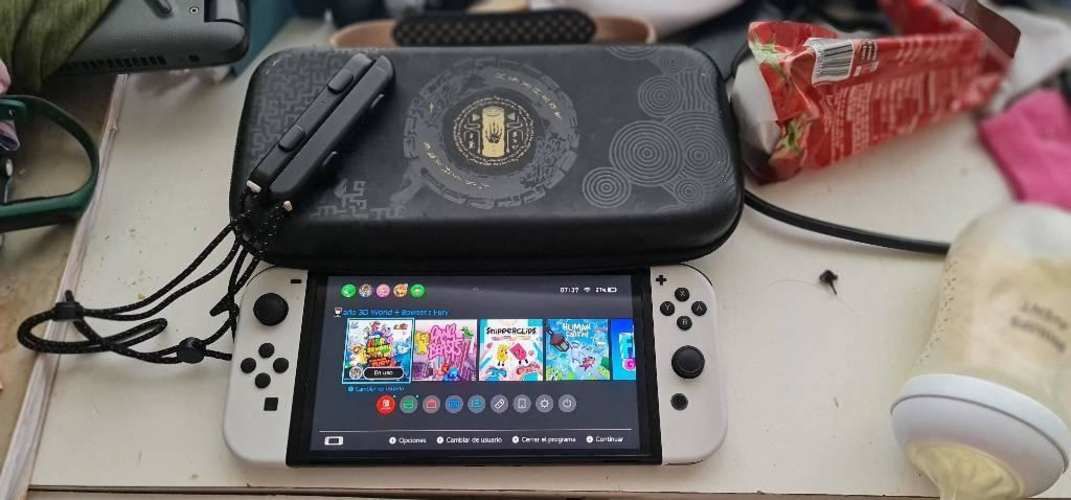 Nintendo switch Oled + accesorios