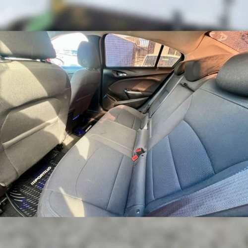 Chevrolet Cruze automático.