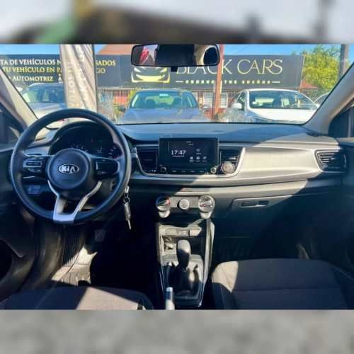 Kia rio5.