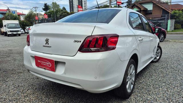 PEUGEOT  301 1.6 HDI 2022